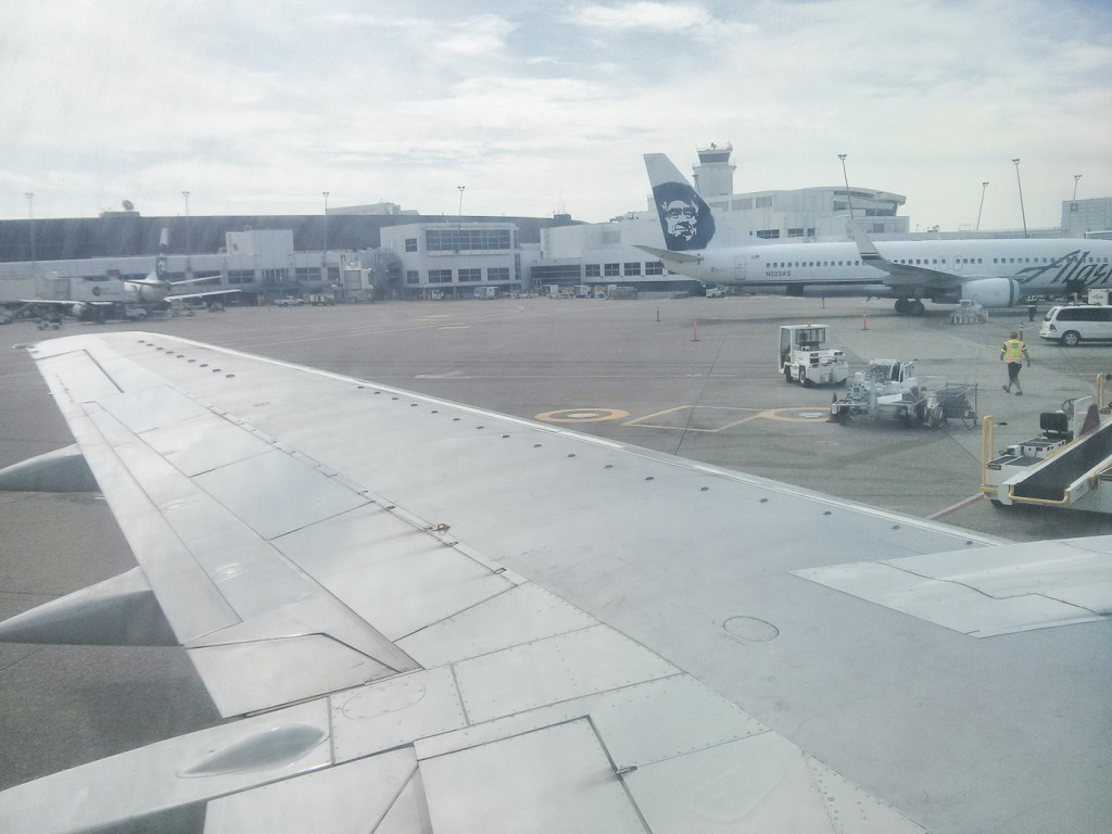 Alaska Airways Seattle Boeing 737